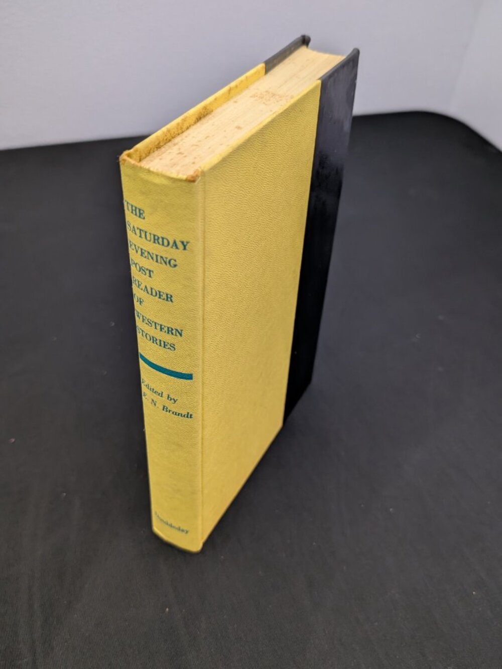 BOOK Vintage 1960 The Saturday Evening Post Reader of Western Stories